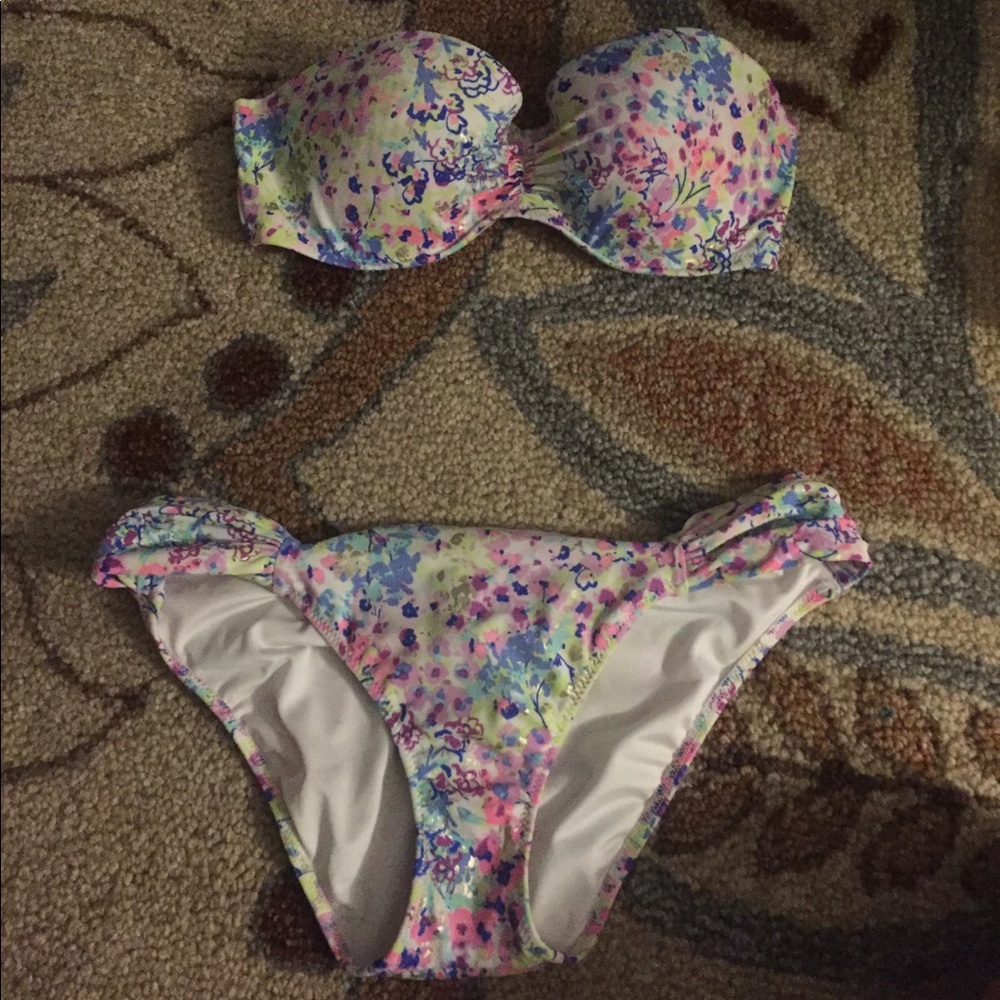 Victoria’s Secret Bikini